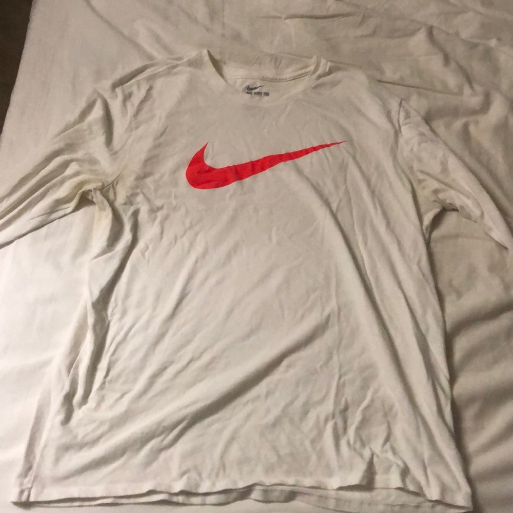 White nike long sleeve